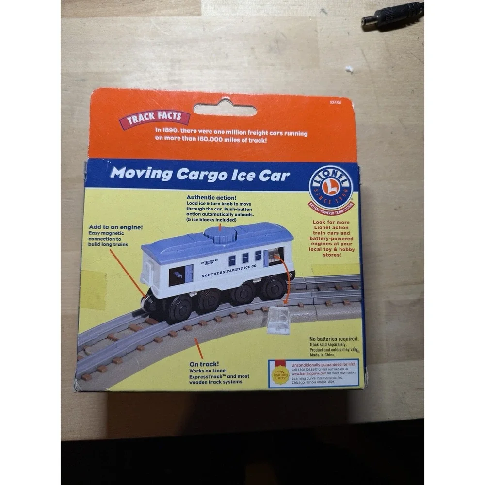 Lionel Moving Cargo Ice Car Northern Pacific 250 – New in Box‎